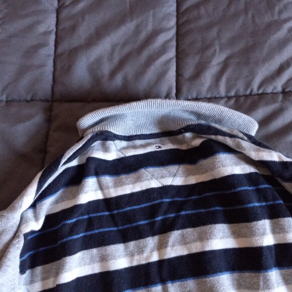 tommy hilfiger sweater boys size 12 - Picture 5 of 5